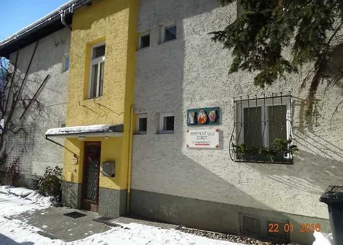 Ulli 1 Privatunterkunft *