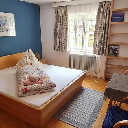 Kwatera prywatna Ulli 1 *