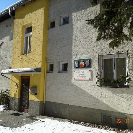 Ulli 1 Kwatera prywatna *